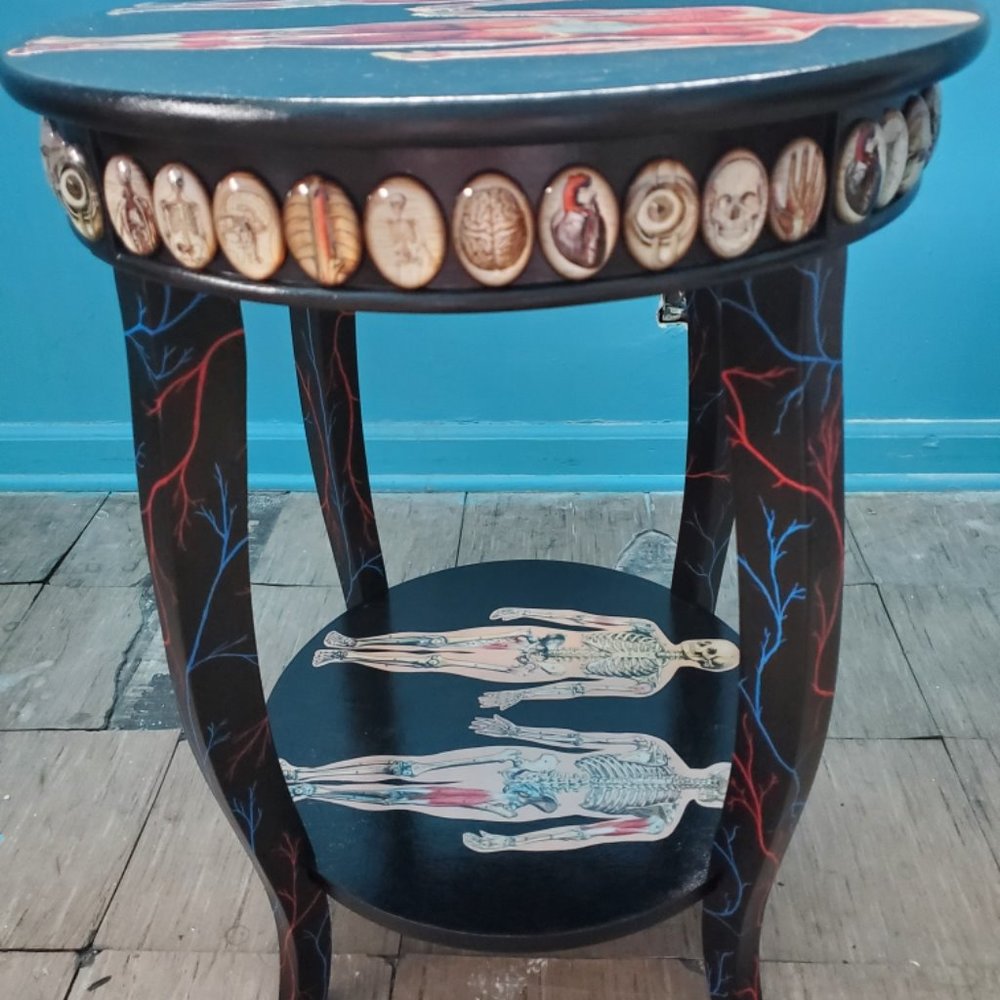 Anatomy End Table - Picture 6 of 9